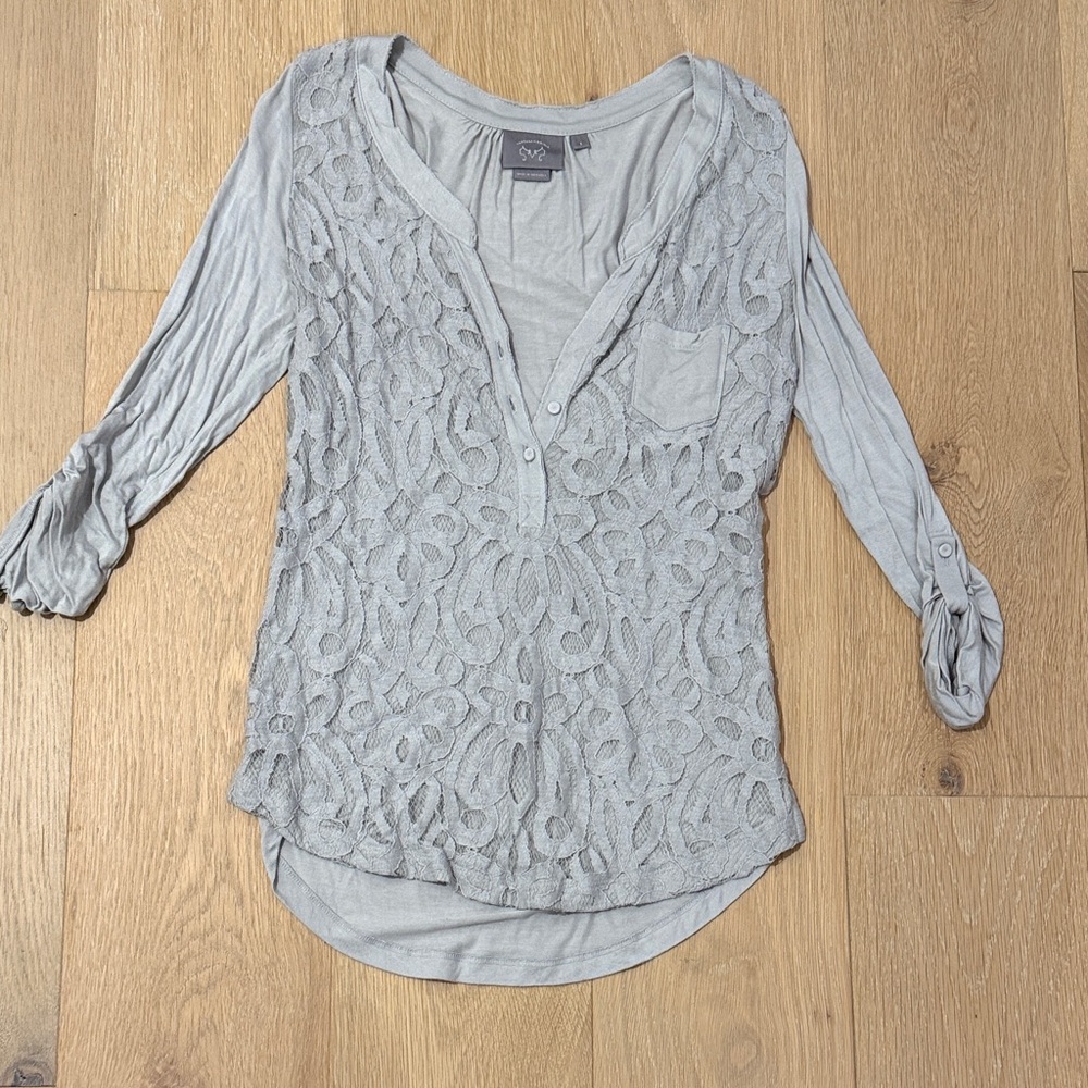 Anthropologie Gray Lacy Three Quarter Sleeve V-Neck Women's Top size s
